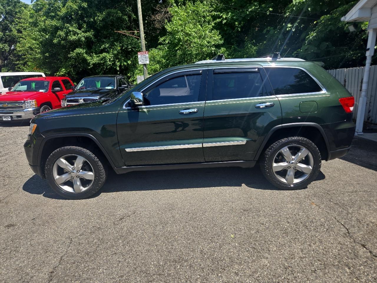 Jeep Grand Cherokee 4WD 4dr Overland 2011