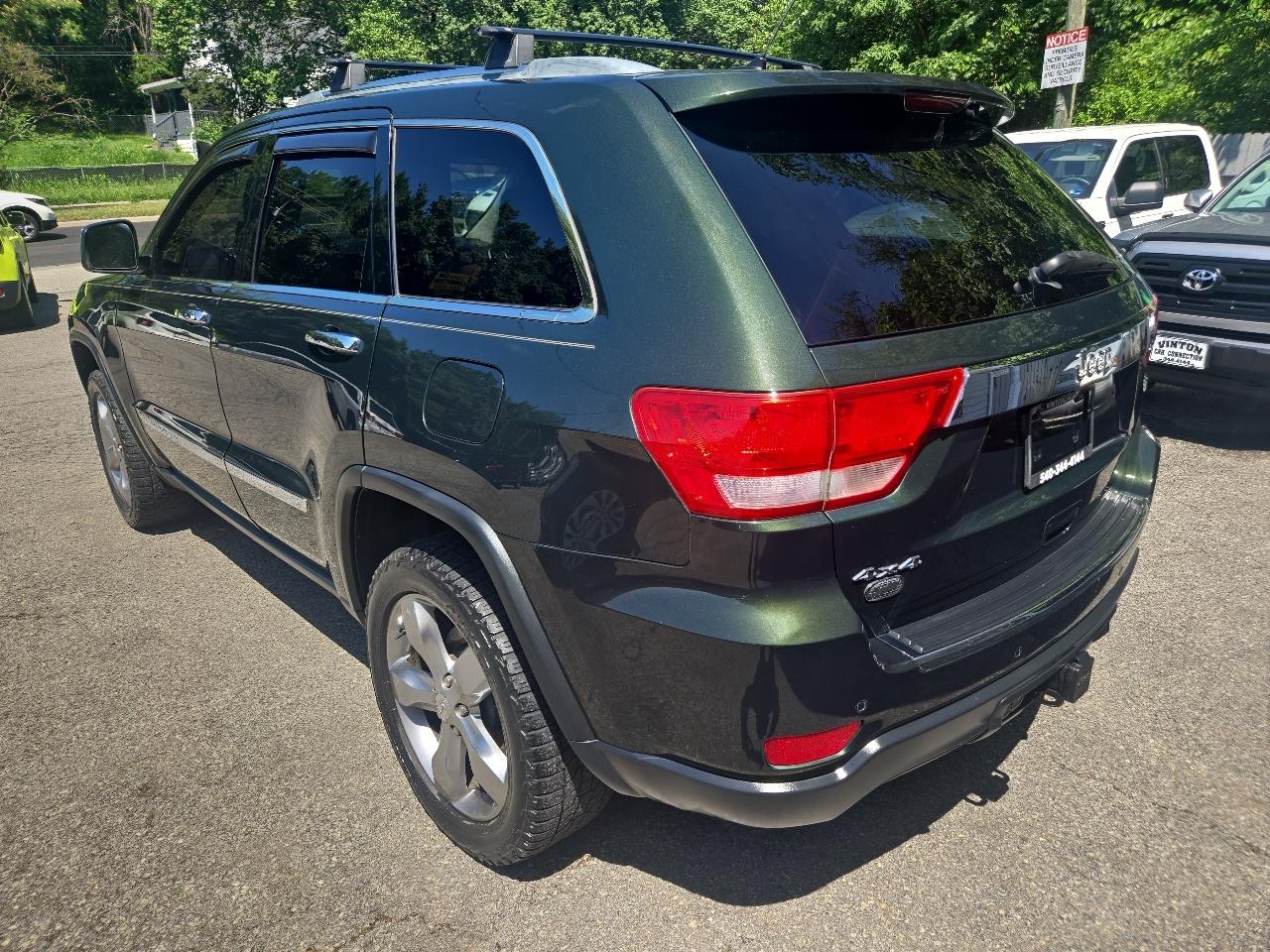 Jeep Grand Cherokee 4WD 4dr Overland 2011