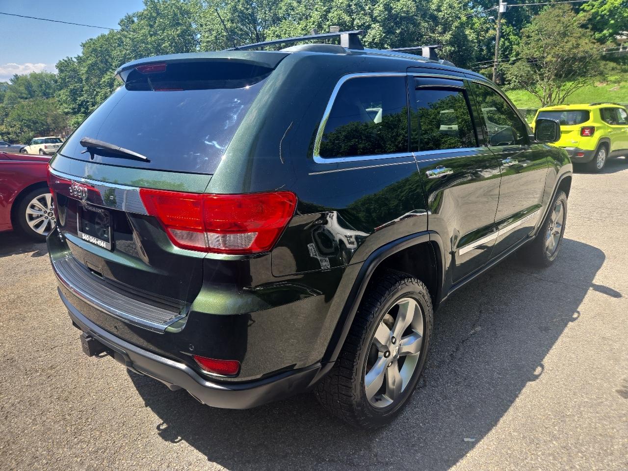 Jeep Grand Cherokee 4WD 4dr Overland 2011