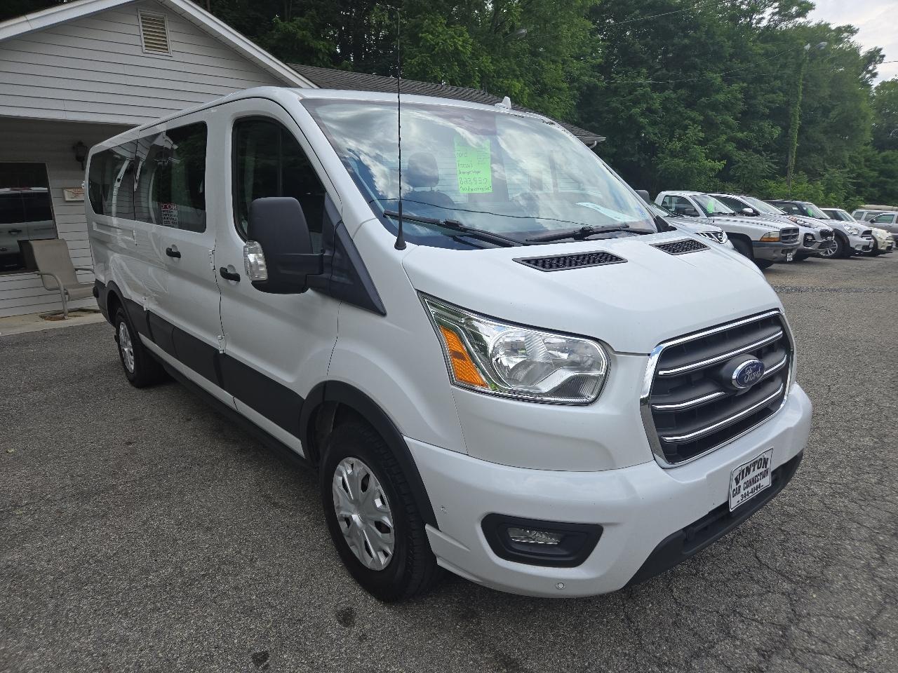 Ford Transit Passenger Wagon T-350 148" Low Roof XLT RWD 2020