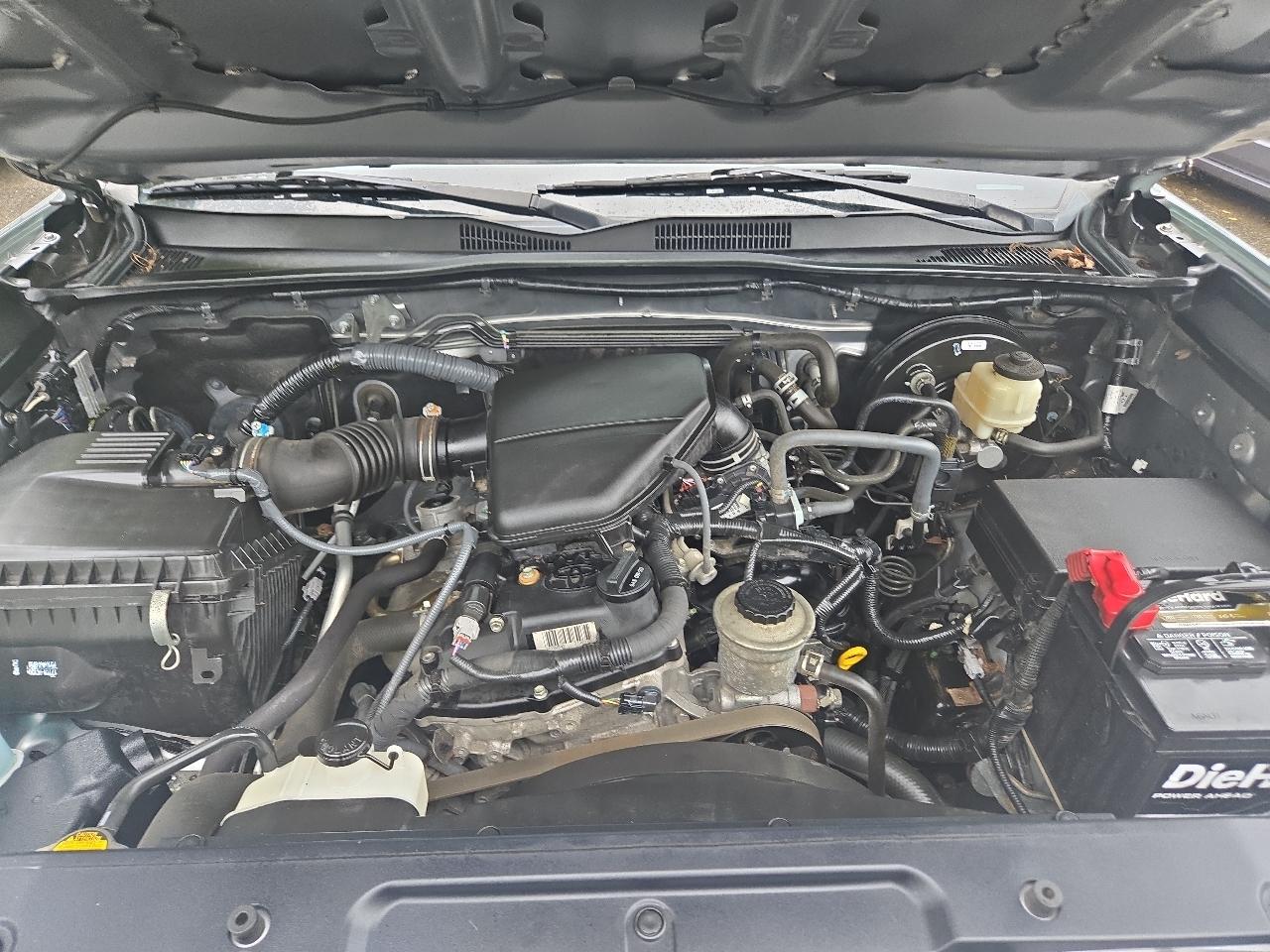 Toyota Tacoma SR5 Access Cab 6' Bed I4 4x4 AT (Natl) 2017