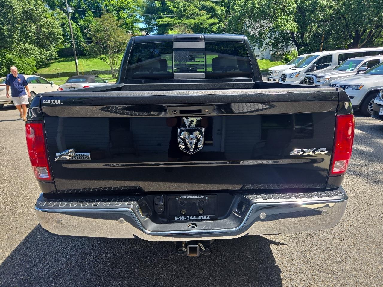 RAM 1500 Big Horn 4x4 Crew Cab 5'7" Box 2017