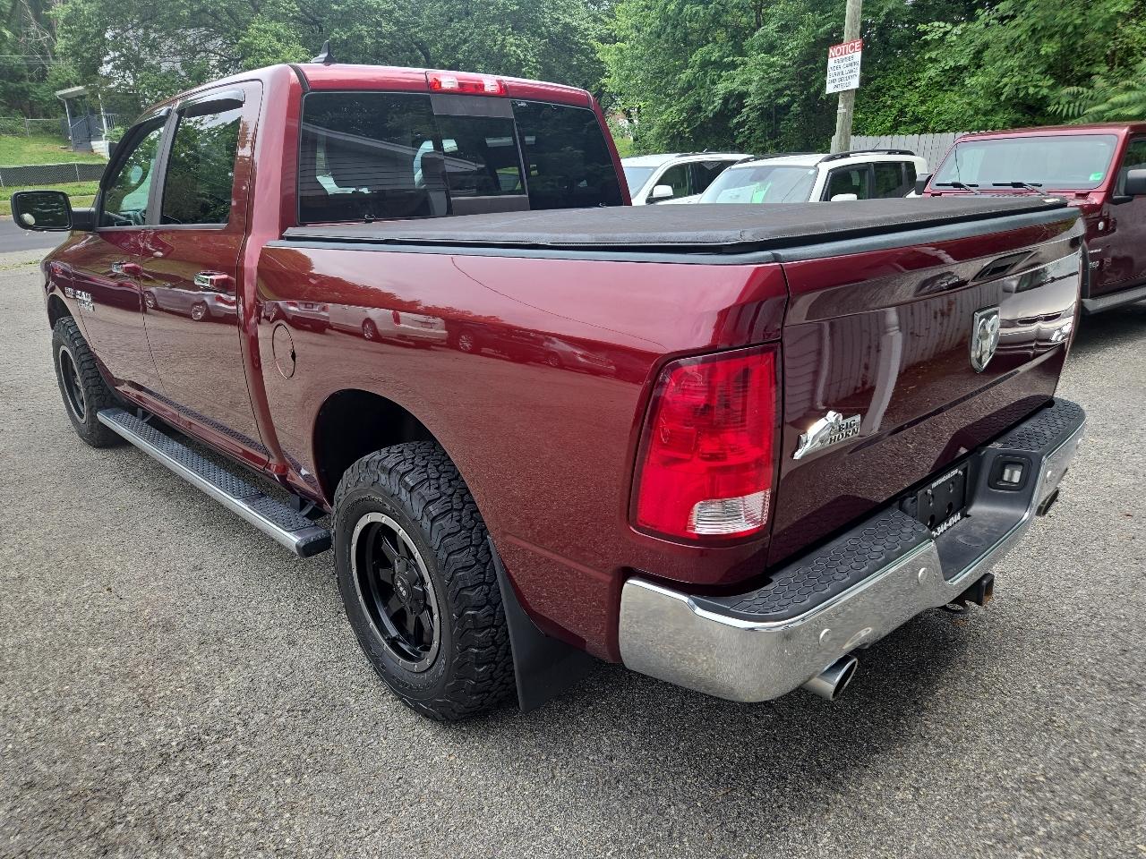 RAM 1500 Big Horn 4x4 Crew Cab 5'7" Box 2017
