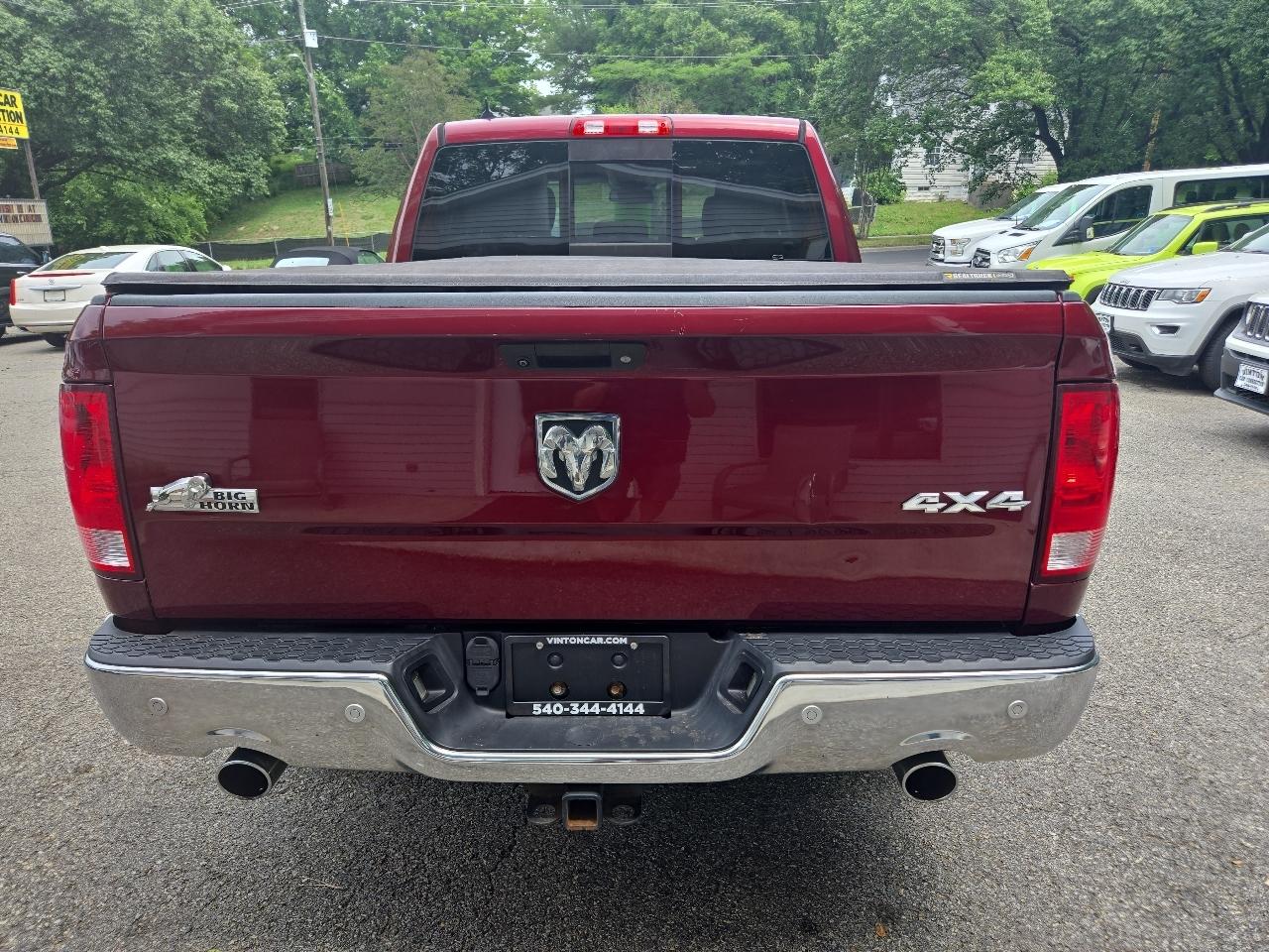 RAM 1500 Big Horn 4x4 Crew Cab 5'7" Box 2017