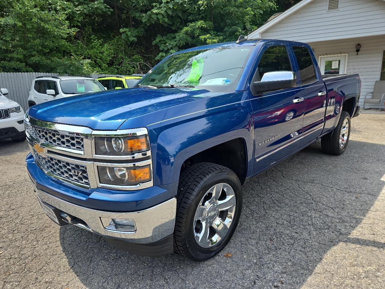 2015 Chevrolet Silverado 1500 4WD Double Cab 143.5" LTZ w/1LZ
