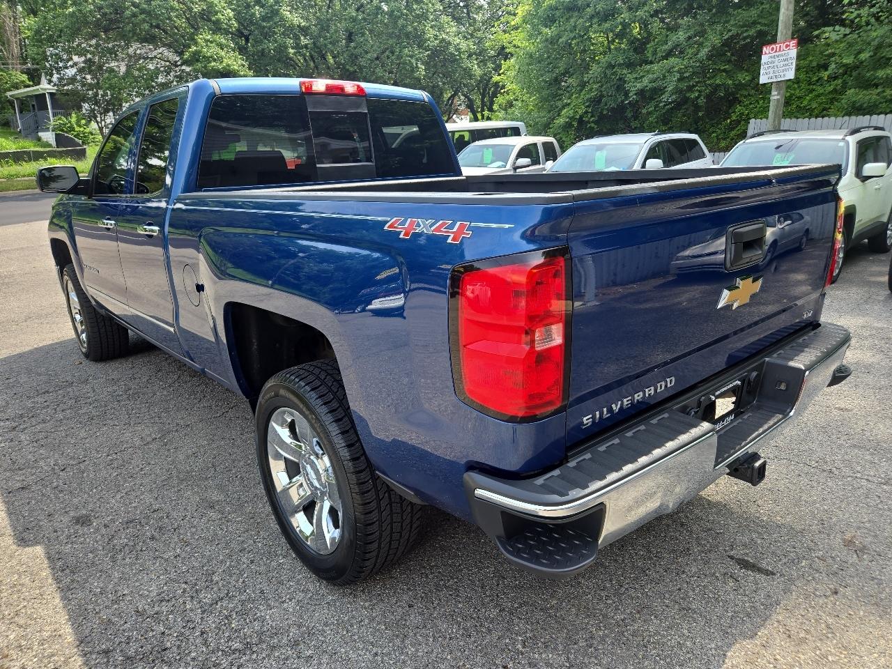 Chevrolet Silverado 1500 4WD Double Cab 143.5" LTZ w/1LZ 2015
