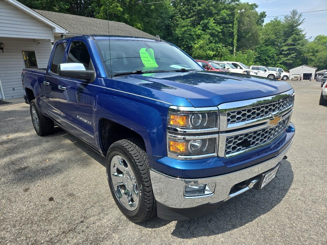 Chevrolet Silverado 1500 4WD Double Cab 143.5" LTZ w/1LZ 2015