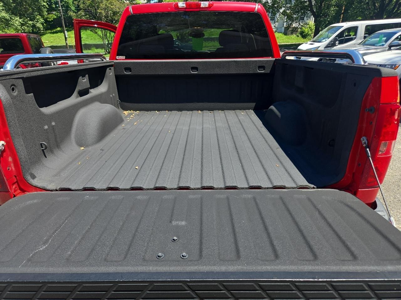 Chevrolet Silverado 1500 4WD Crew Cab 143.5" LT 2013