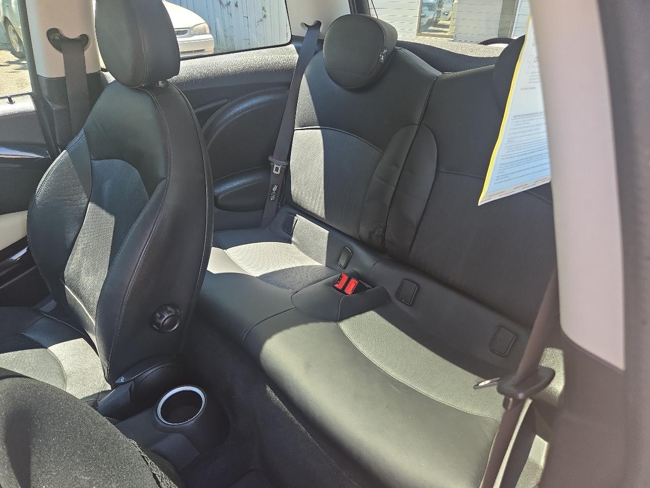 MINI Cooper Hardtop 2dr Cpe 2008