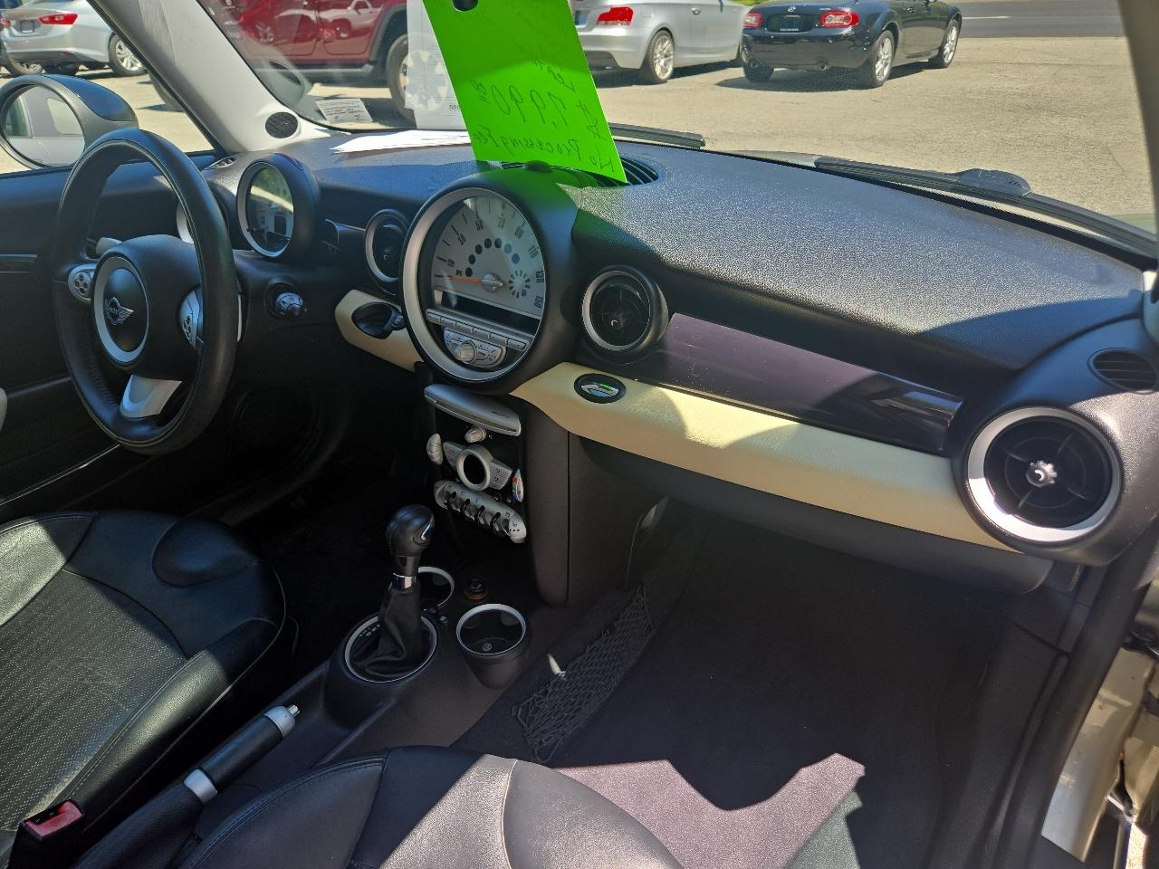 MINI Cooper Hardtop 2dr Cpe 2008
