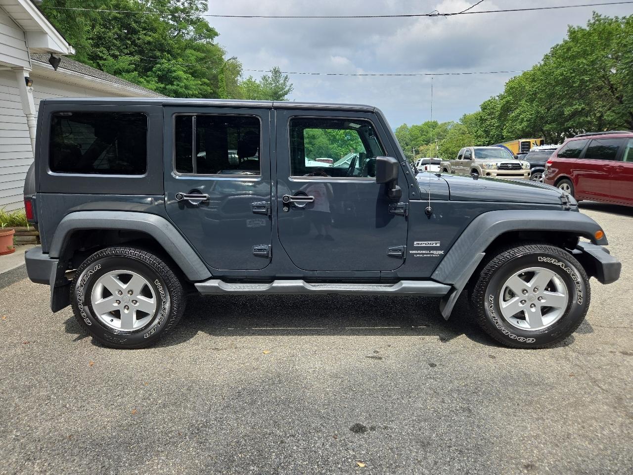 Jeep Wrangler JK Unlimited Sport S 4x4 2018