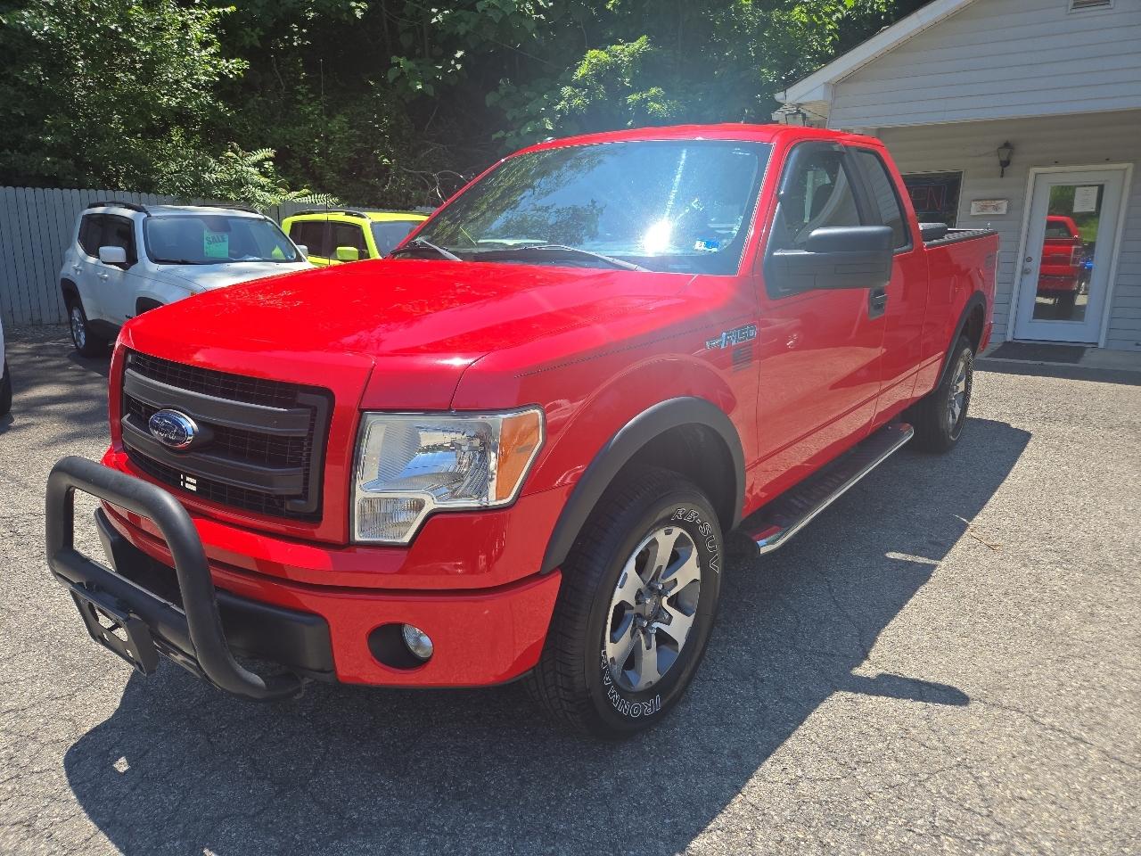 2014 Ford F-150 4WD SuperCab 145" Lariat