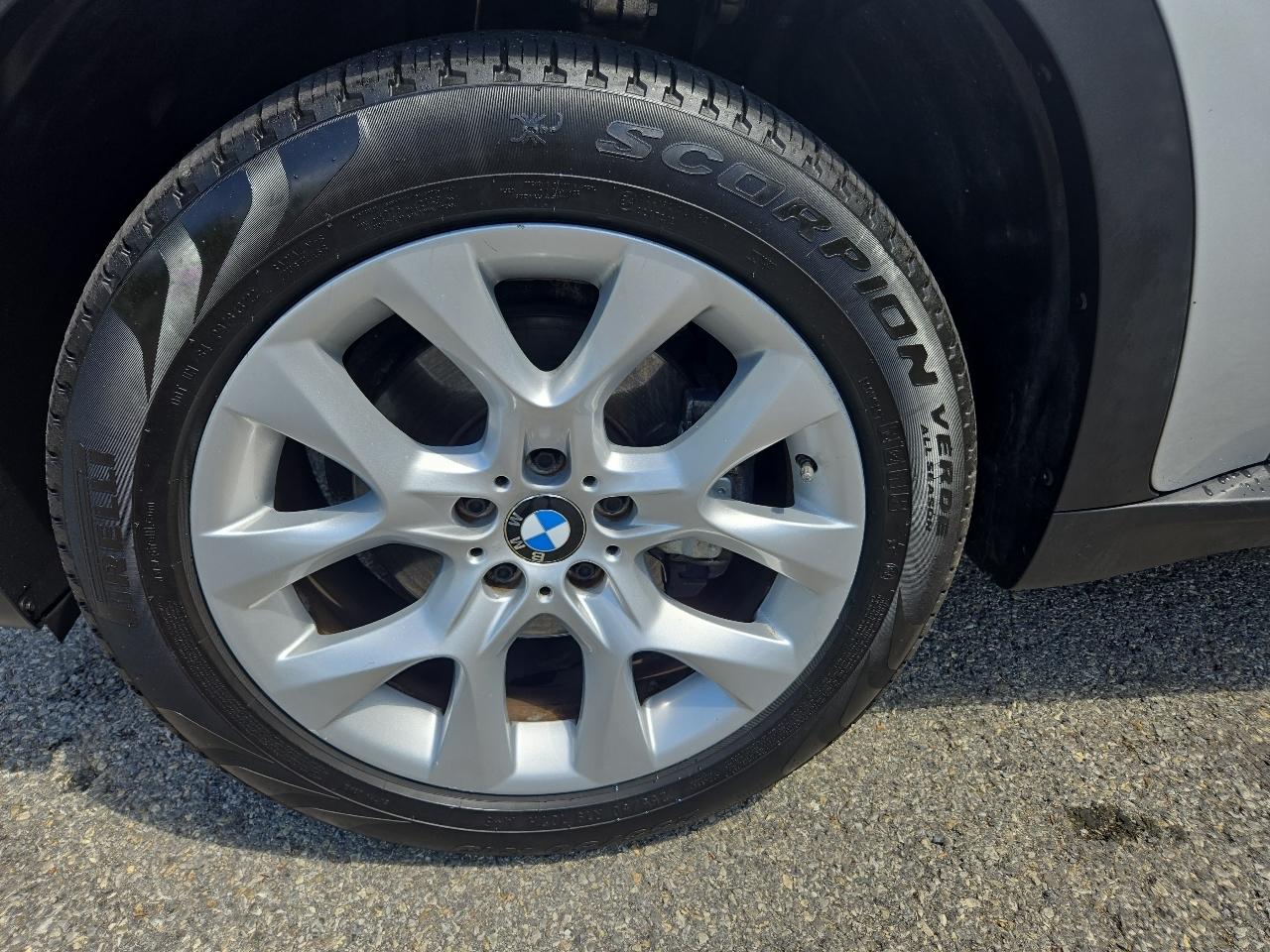 BMW X5 AWD 4dr 35i 2011