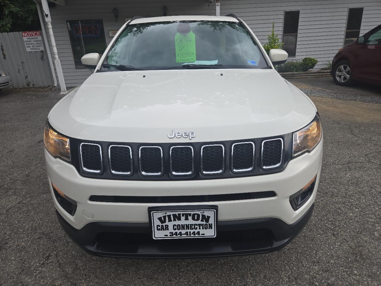 Jeep Compass Latitude w/Sun/Wheel Pkg FWD 2019
