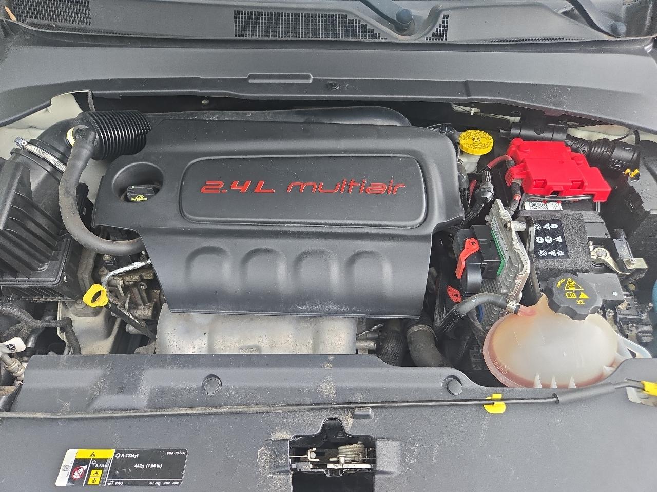 Jeep Compass Latitude w/Sun/Wheel Pkg FWD 2019