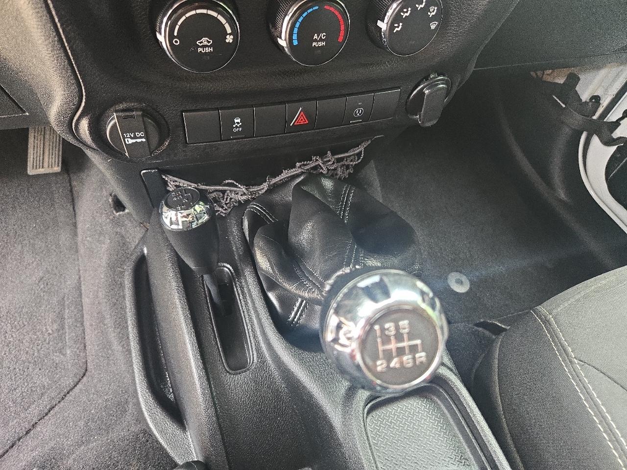 Jeep Wrangler 4WD 2dr Rubicon 2015
