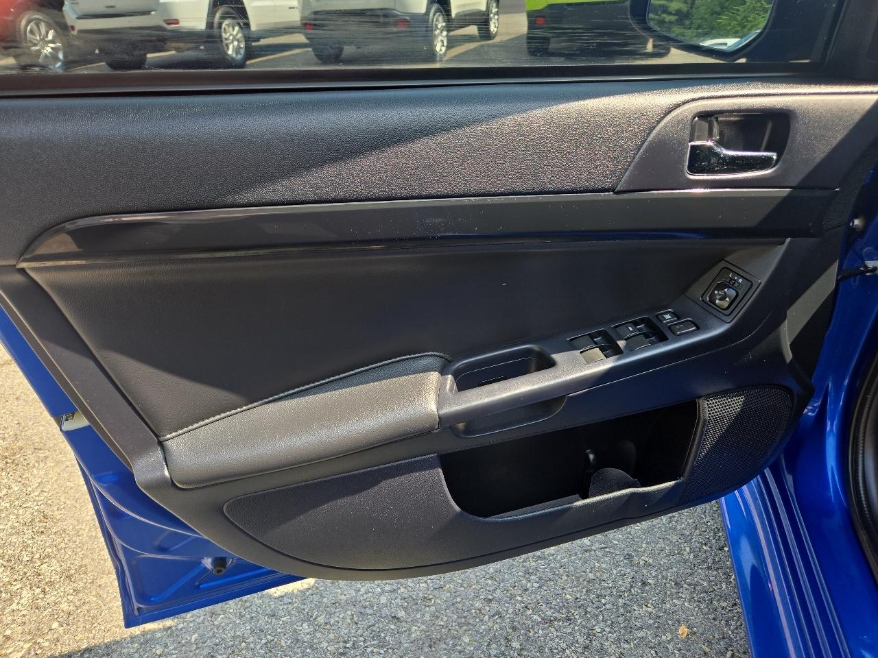 Mitsubishi Lancer SEL 2.4 AWC CVT 2017