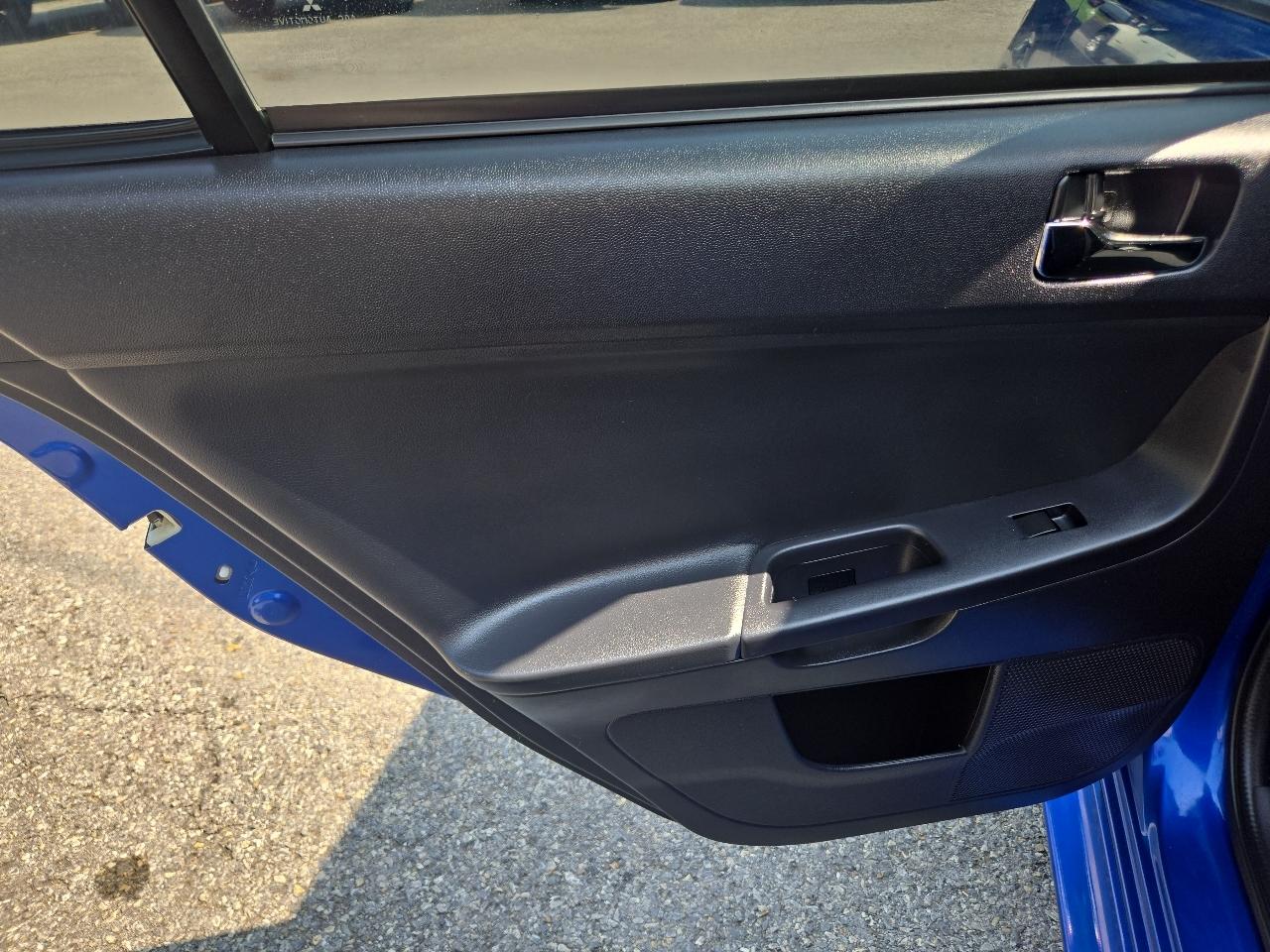 Mitsubishi Lancer SEL 2.4 AWC CVT 2017
