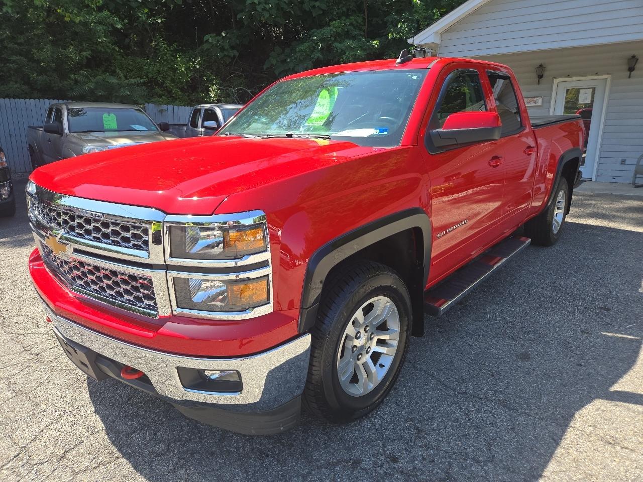 2015 Chevrolet Silverado 1500 4WD Double Cab 143.5" LT w/1LT