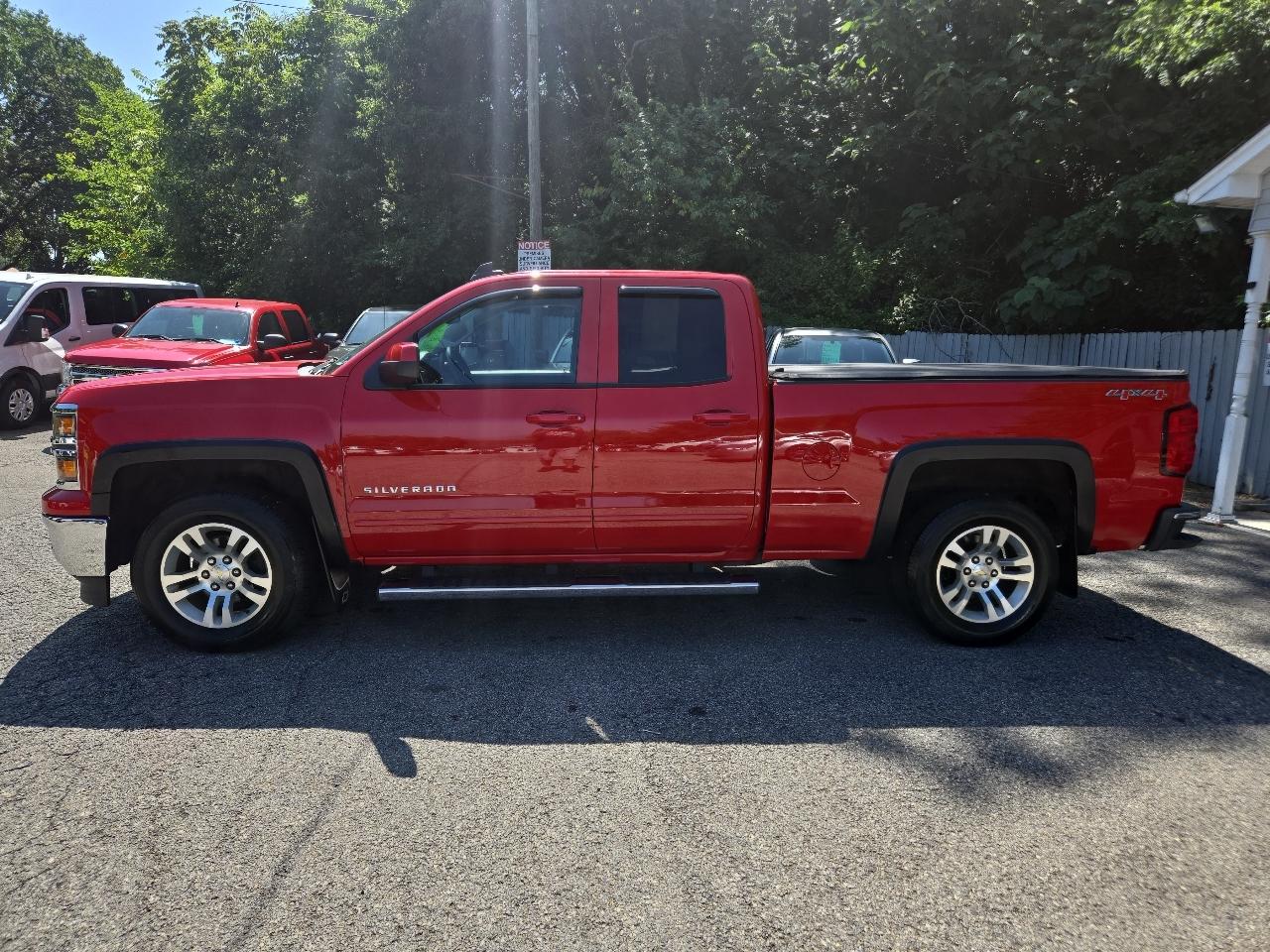 Chevrolet Silverado 1500 4WD Double Cab 143.5" LT w/1LT 2015