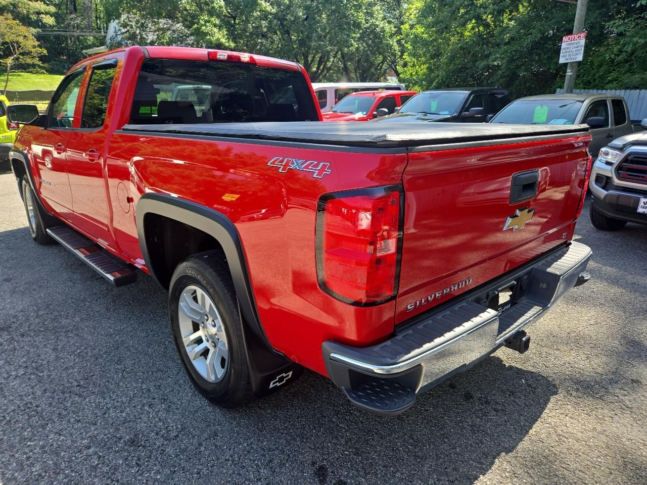 Chevrolet Silverado 1500 4WD Double Cab 143.5" LT w/1LT 2015