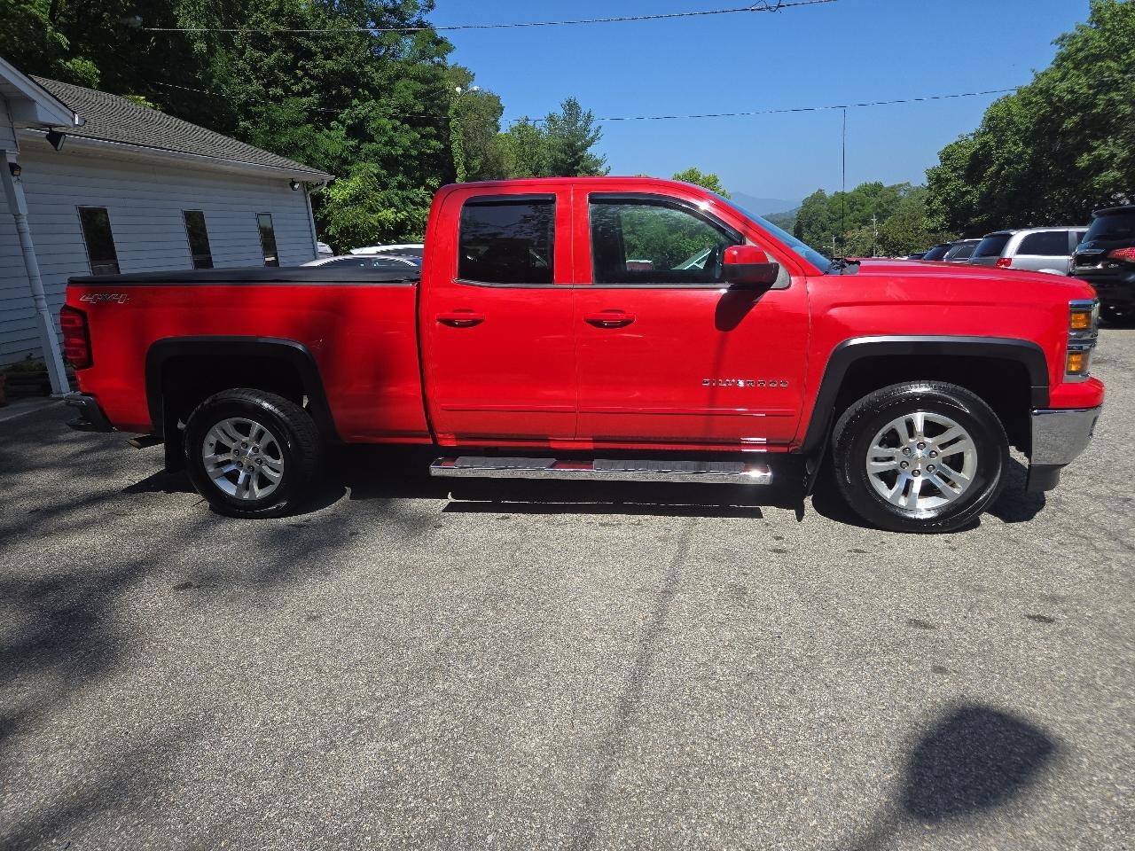 Chevrolet Silverado 1500 4WD Double Cab 143.5" LT w/1LT 2015