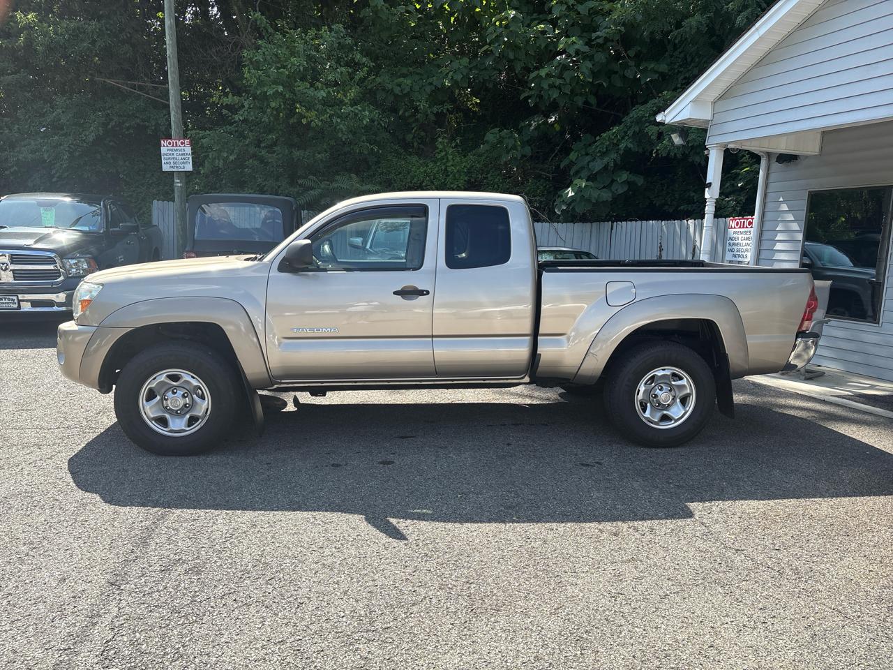 Toyota Tacoma 4WD Access I4 MT (Natl) 2007