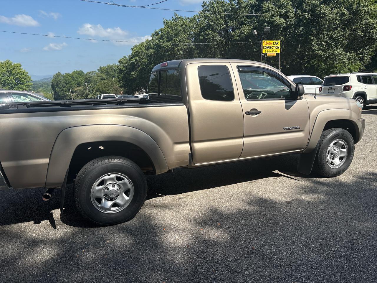 Toyota Tacoma 4WD Access I4 MT (Natl) 2007