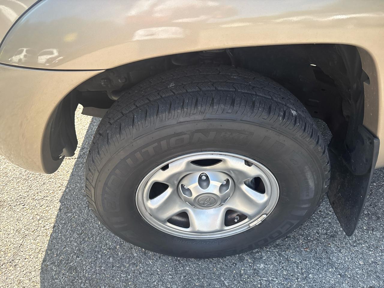 Toyota Tacoma 4WD Access I4 MT (Natl) 2007
