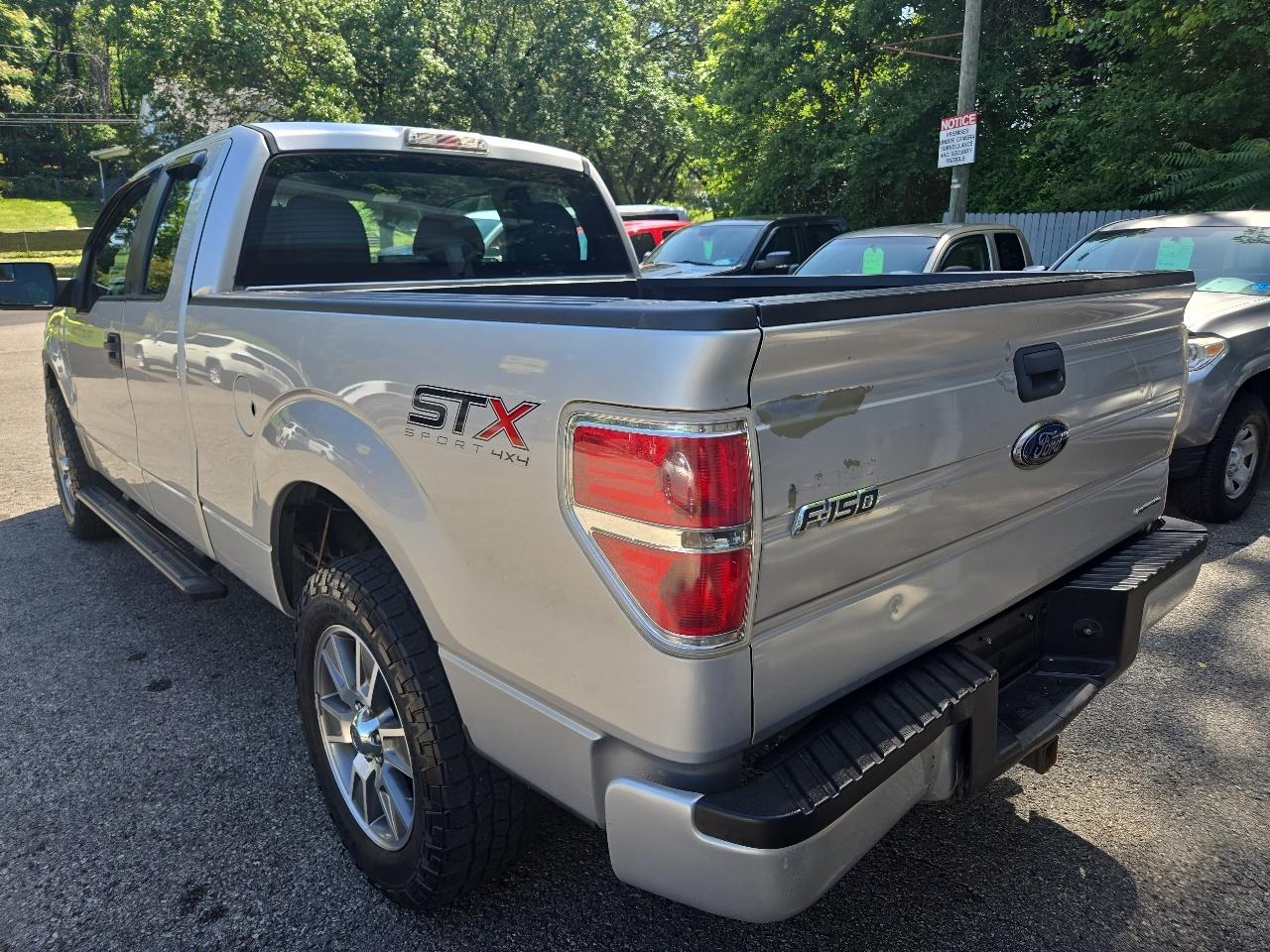 Ford F-150 4WD SuperCab 145" Lariat 2014