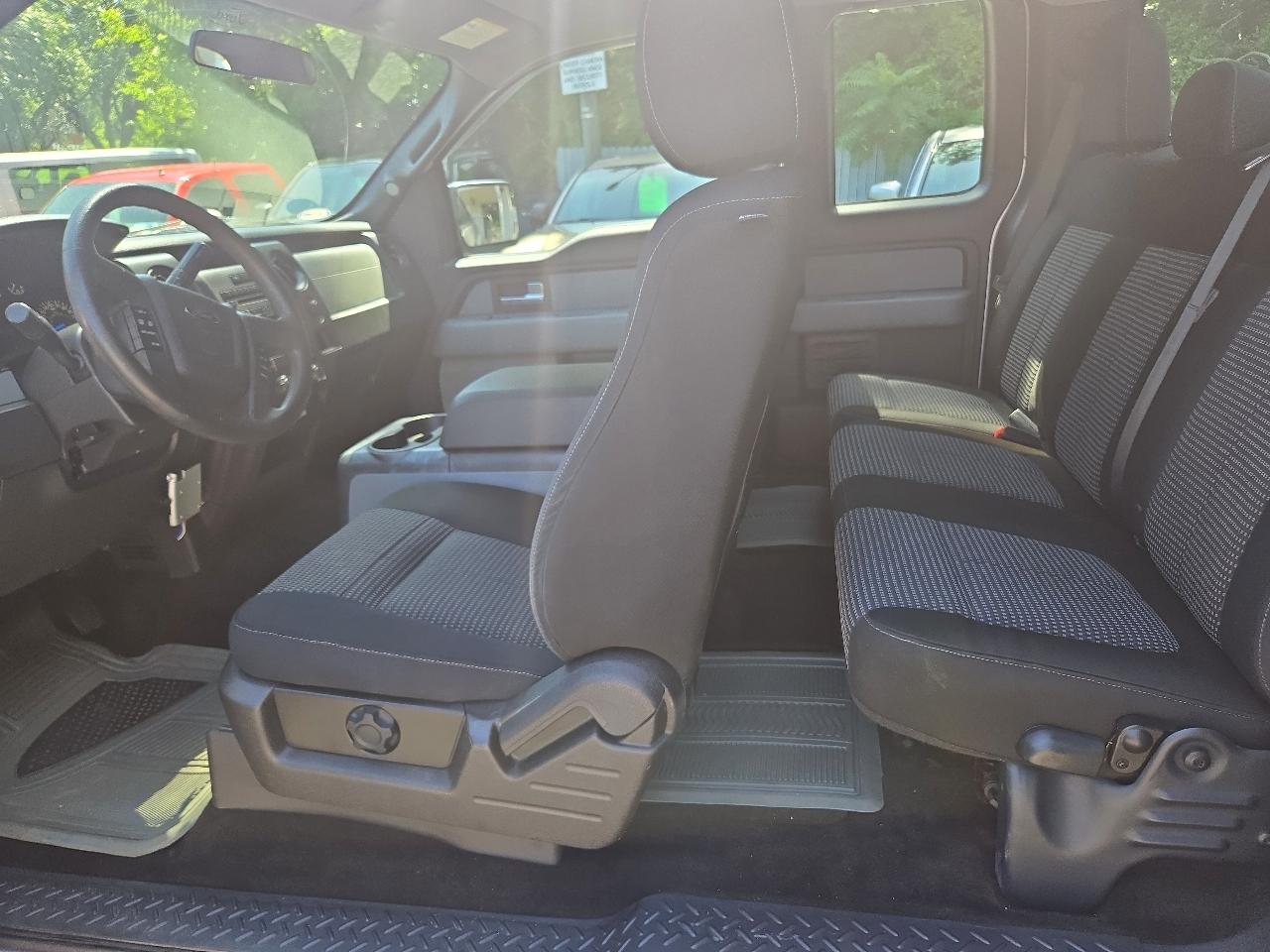 Ford F-150 4WD SuperCab 145" Lariat 2014