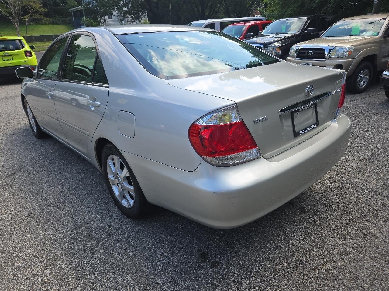 Toyota Camry 4dr Sdn LE V6 Auto (Natl) 2006