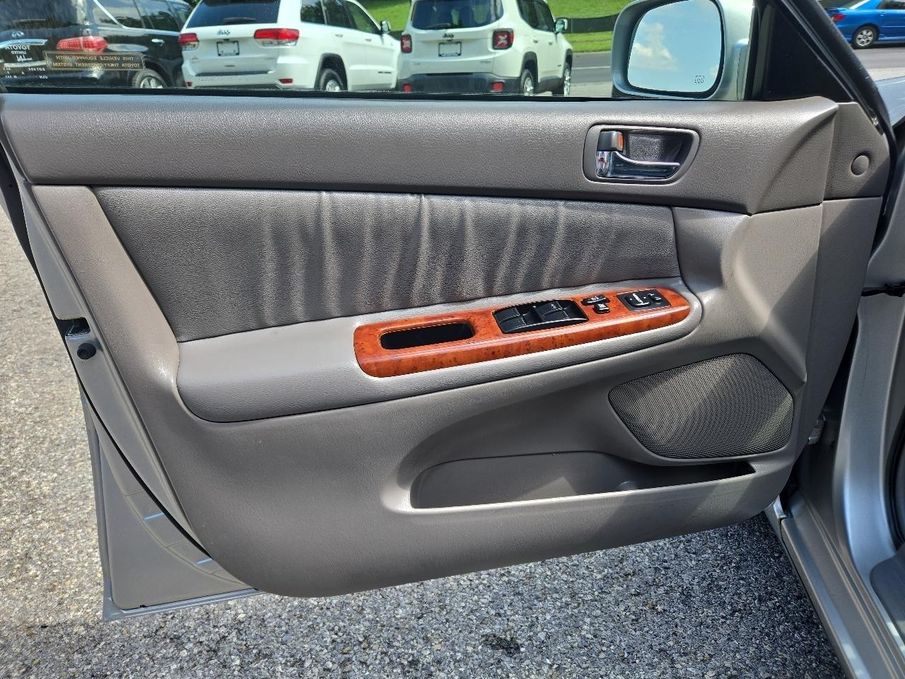 Toyota Camry 4dr Sdn LE V6 Auto (Natl) 2006