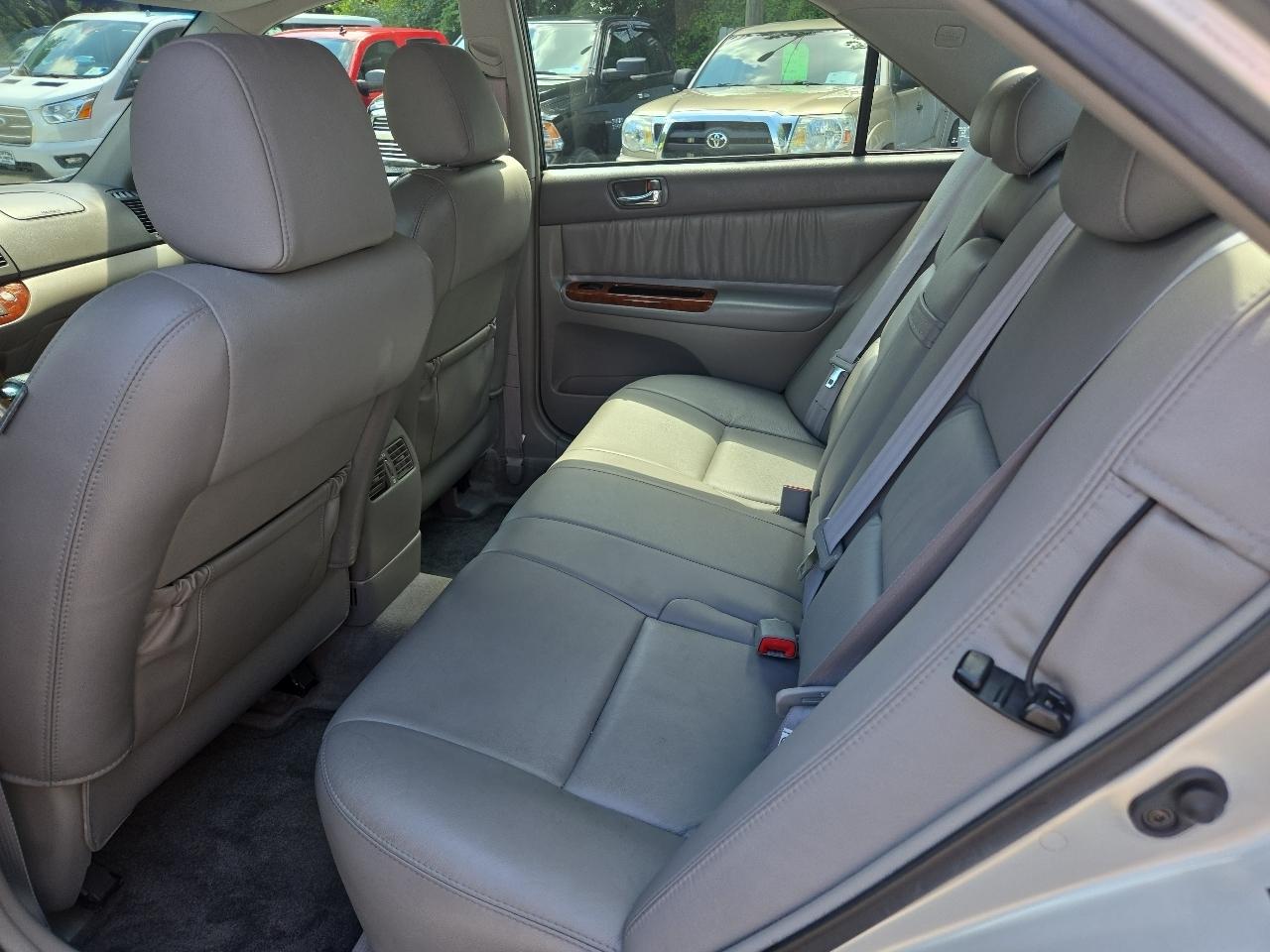 Toyota Camry 4dr Sdn LE V6 Auto (Natl) 2006