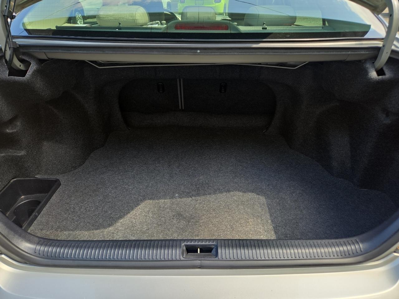 Toyota Camry 4dr Sdn LE V6 Auto (Natl) 2006