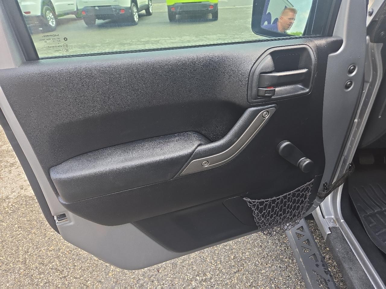 Jeep Wrangler 4WD 2dr Sport 2016