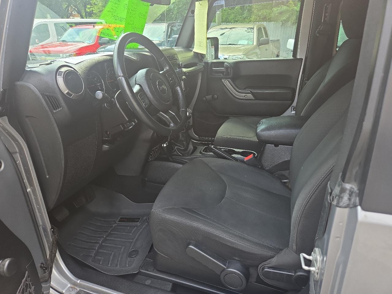 Jeep Wrangler 4WD 2dr Sport 2016