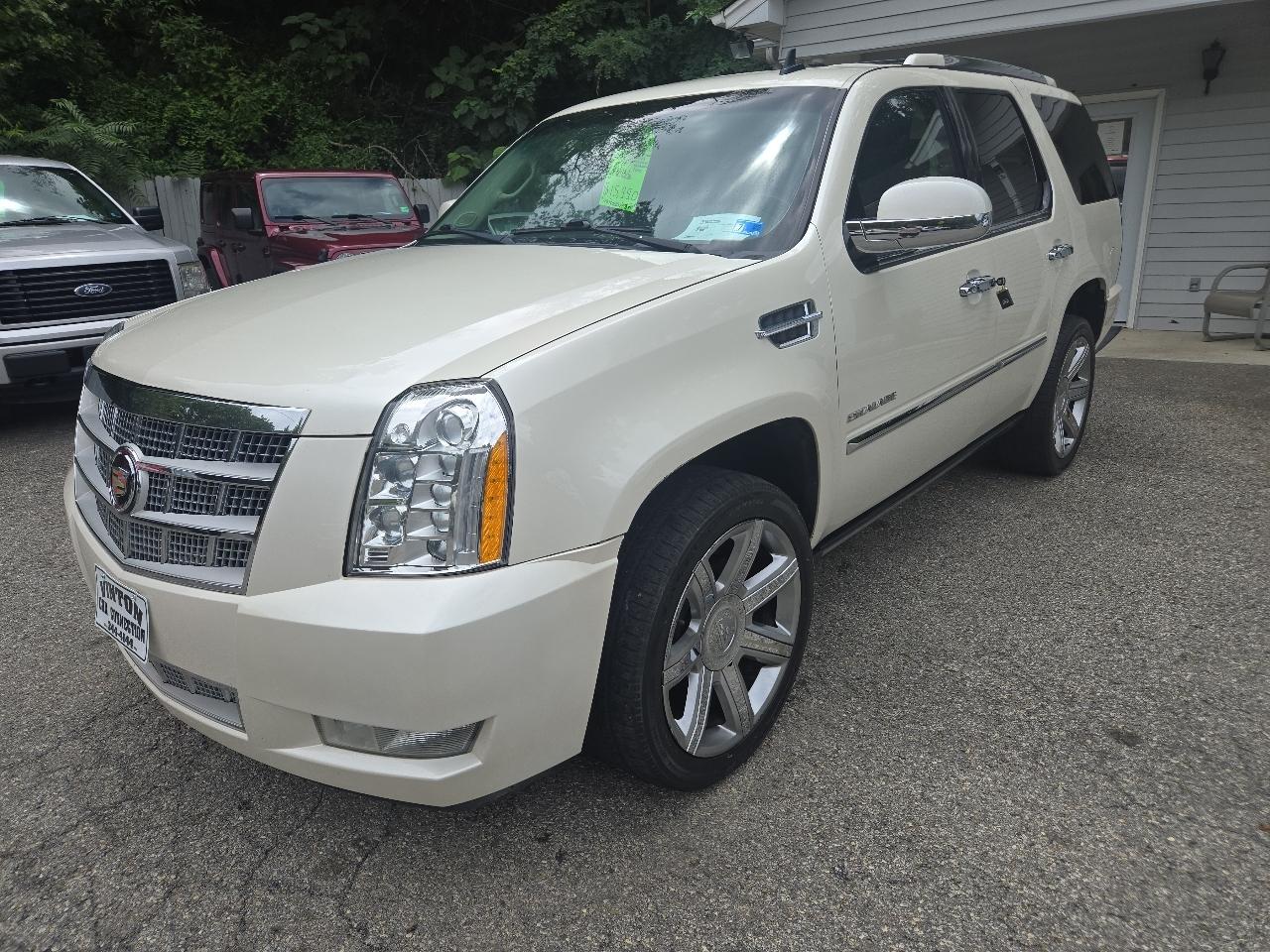 2014 Cadillac Escalade AWD 4dr Platinum