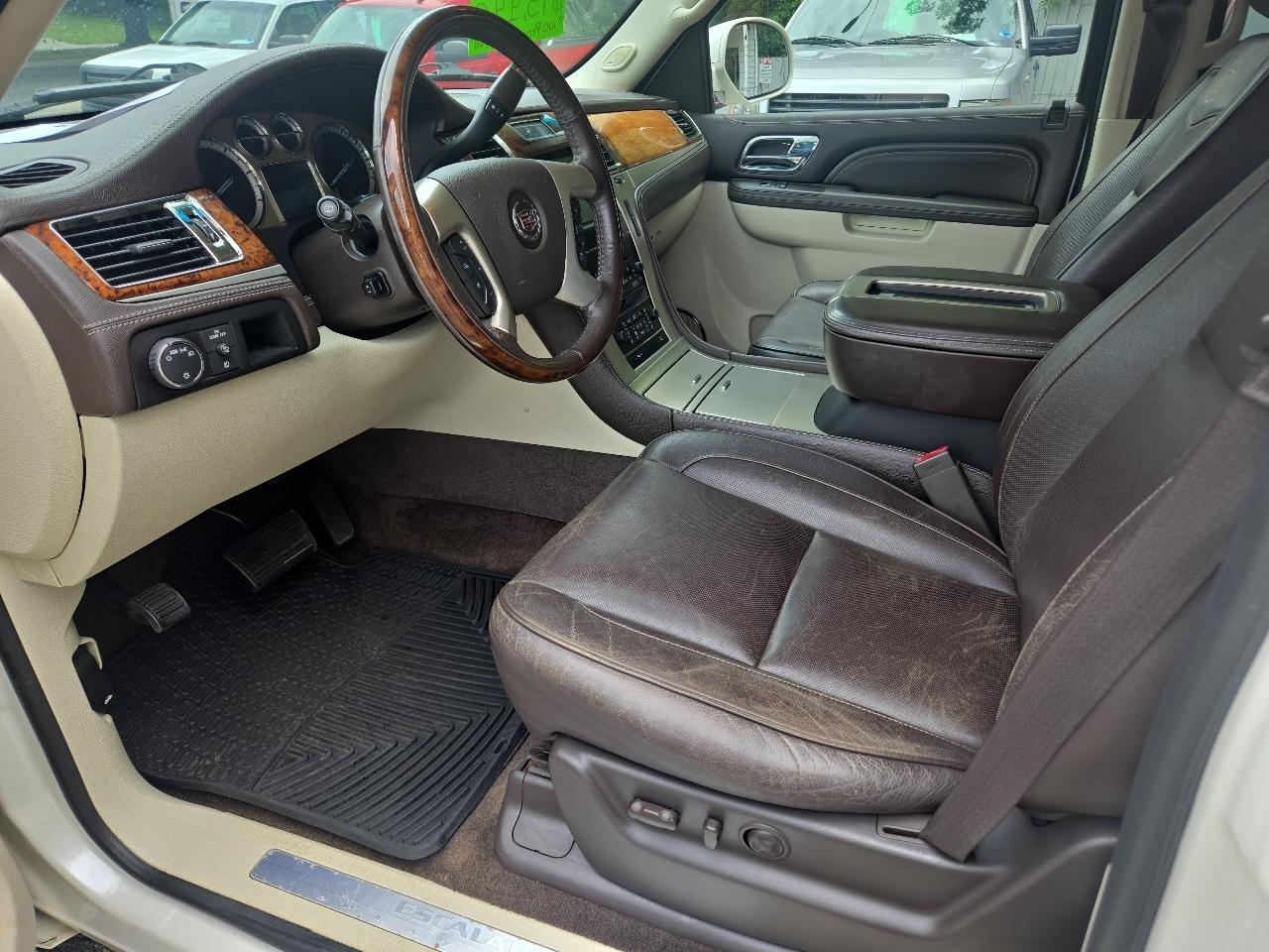 Cadillac Escalade AWD 4dr Platinum 2014