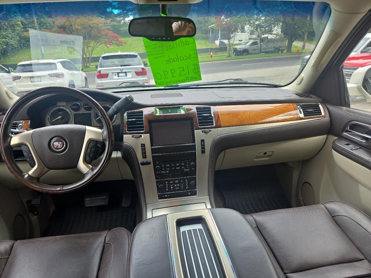 Cadillac Escalade AWD 4dr Platinum 2014