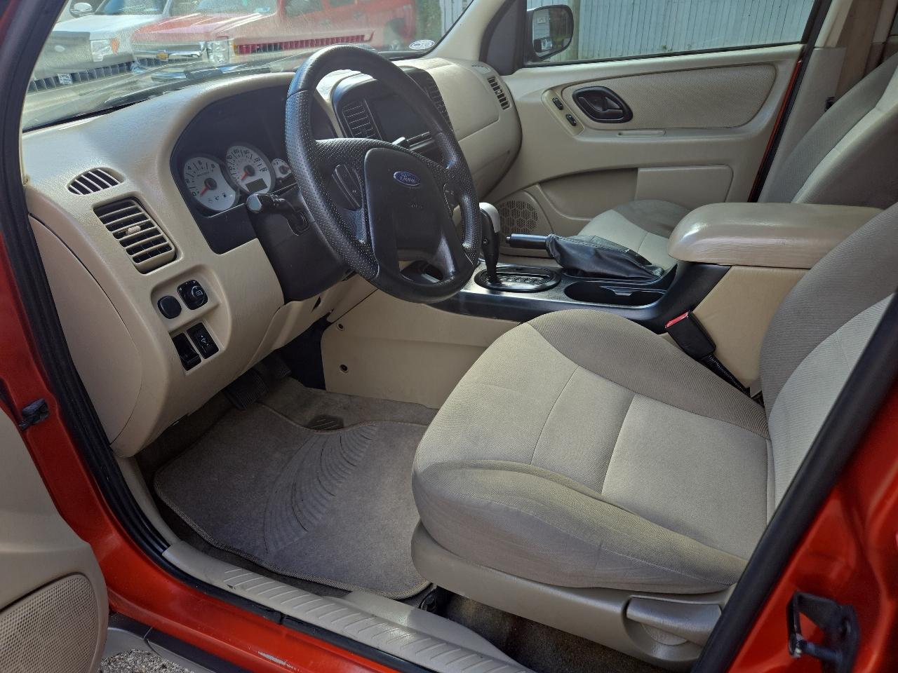 Ford Escape 4WD 4dr I4 Auto XLS 2007