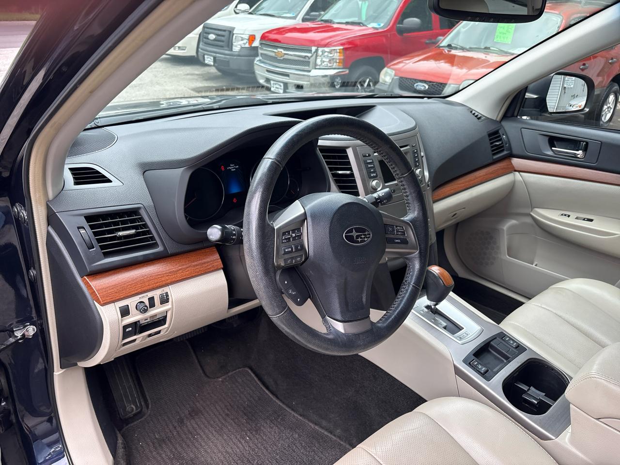 Subaru Outback 4dr Wgn H4 Auto 2.5i Limited 2013