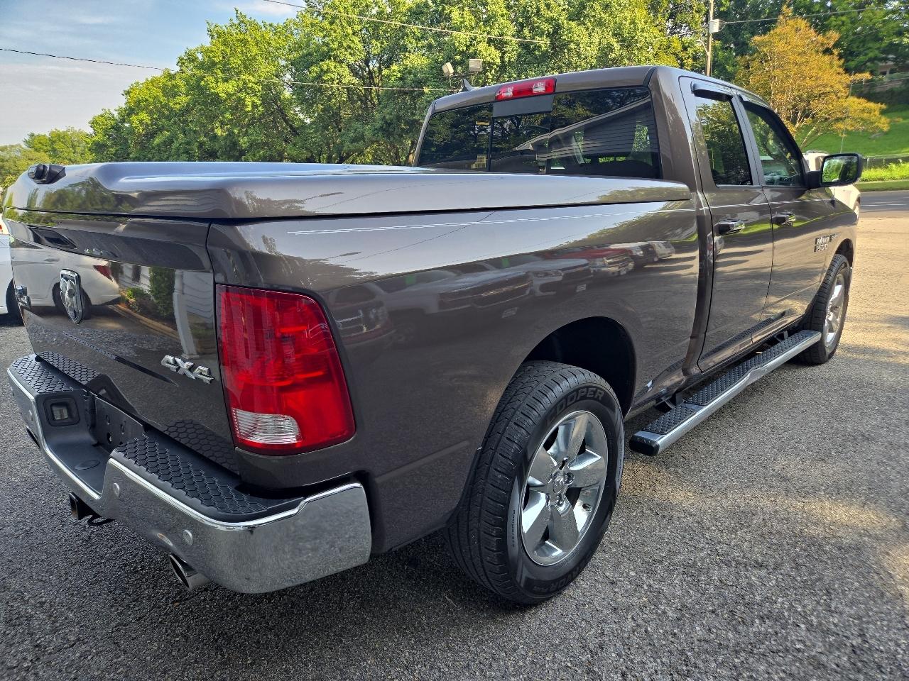 RAM 1500 Big Horn 4x4 Quad Cab 6'4" Box 2018
