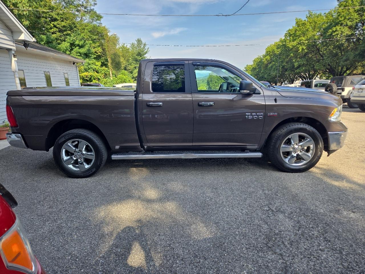RAM 1500 Big Horn 4x4 Quad Cab 6'4" Box 2018