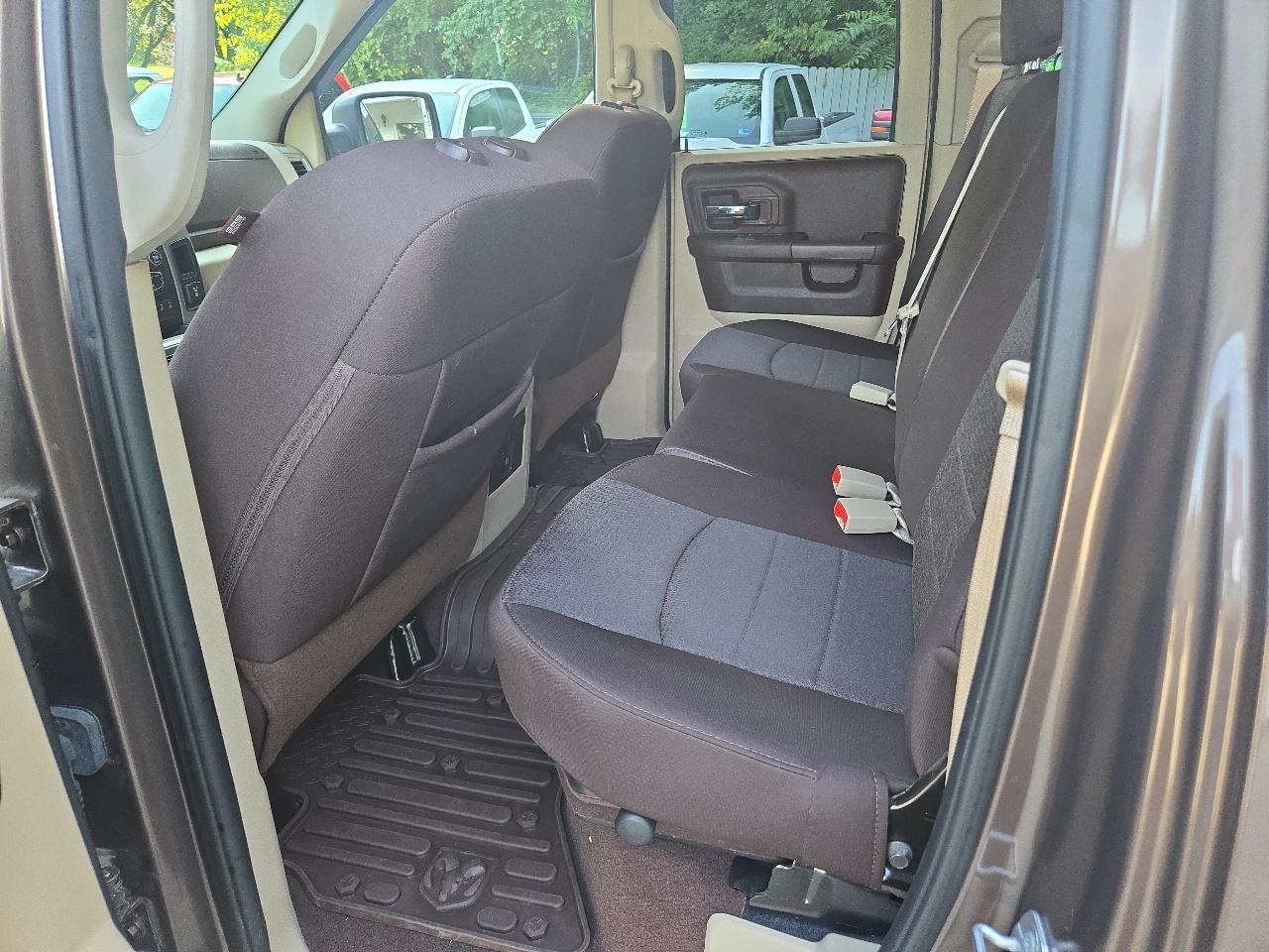 RAM 1500 Big Horn 4x4 Quad Cab 6'4" Box 2018