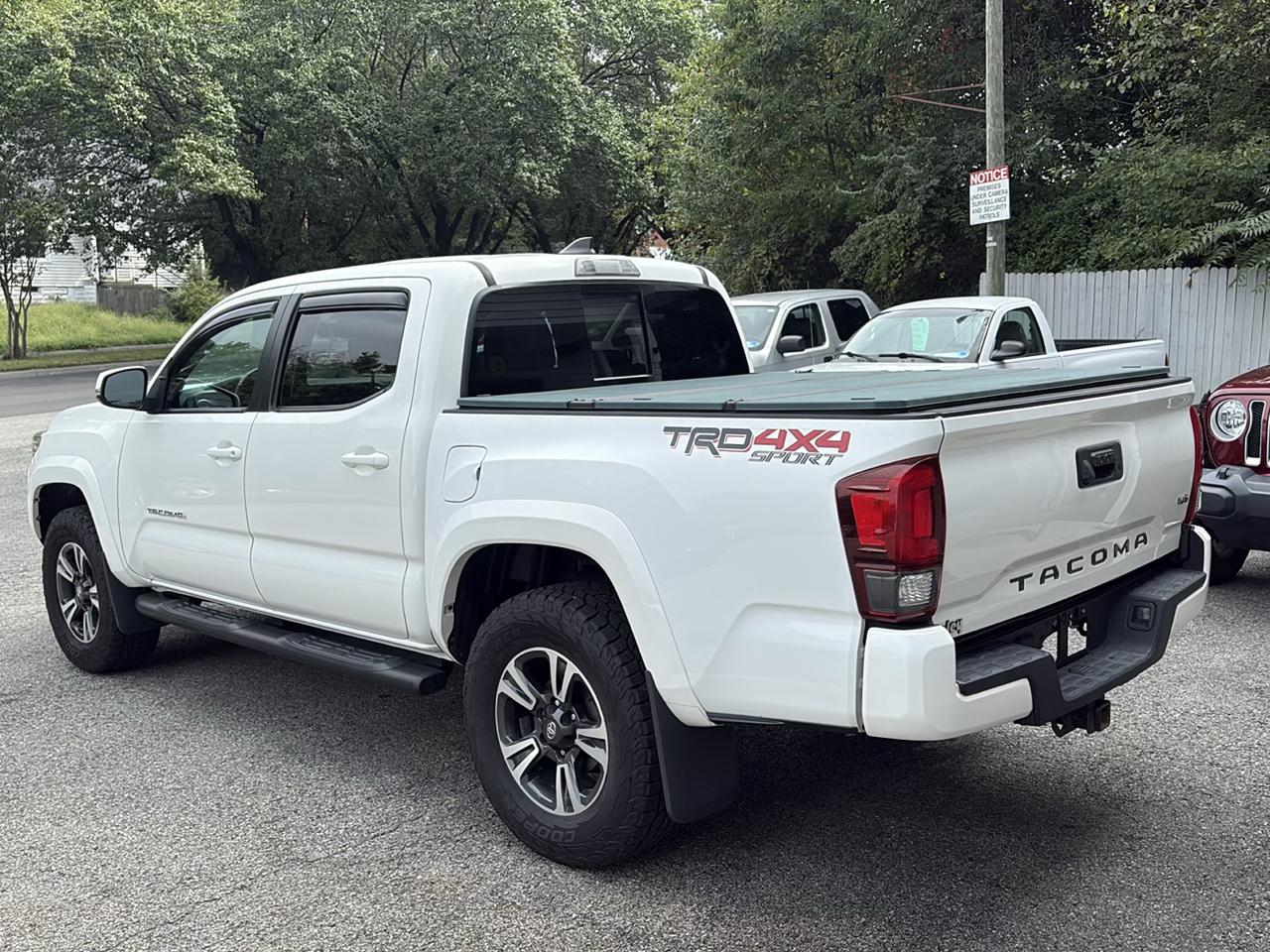 Toyota Tacoma TRD Off Road Double Cab 5' Bed V6 4x4 MT (Natl) 2018