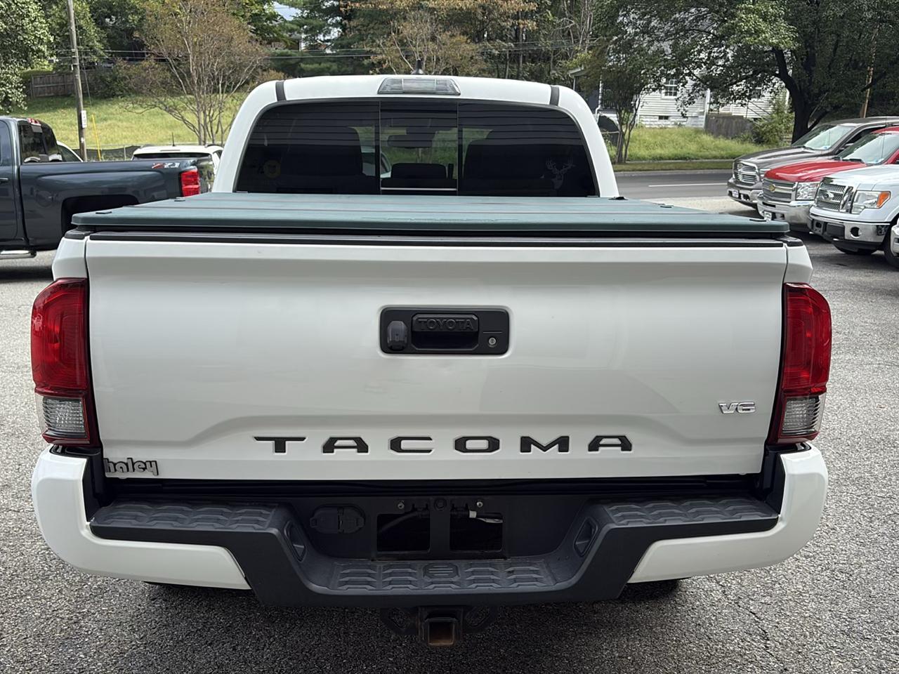 Toyota Tacoma TRD Off Road Double Cab 5' Bed V6 4x4 MT (Natl) 2018
