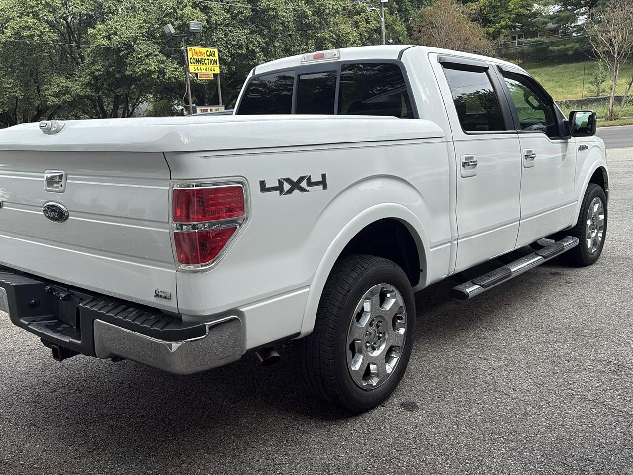 Ford F-150 4WD SuperCrew 145" Lariat 2010