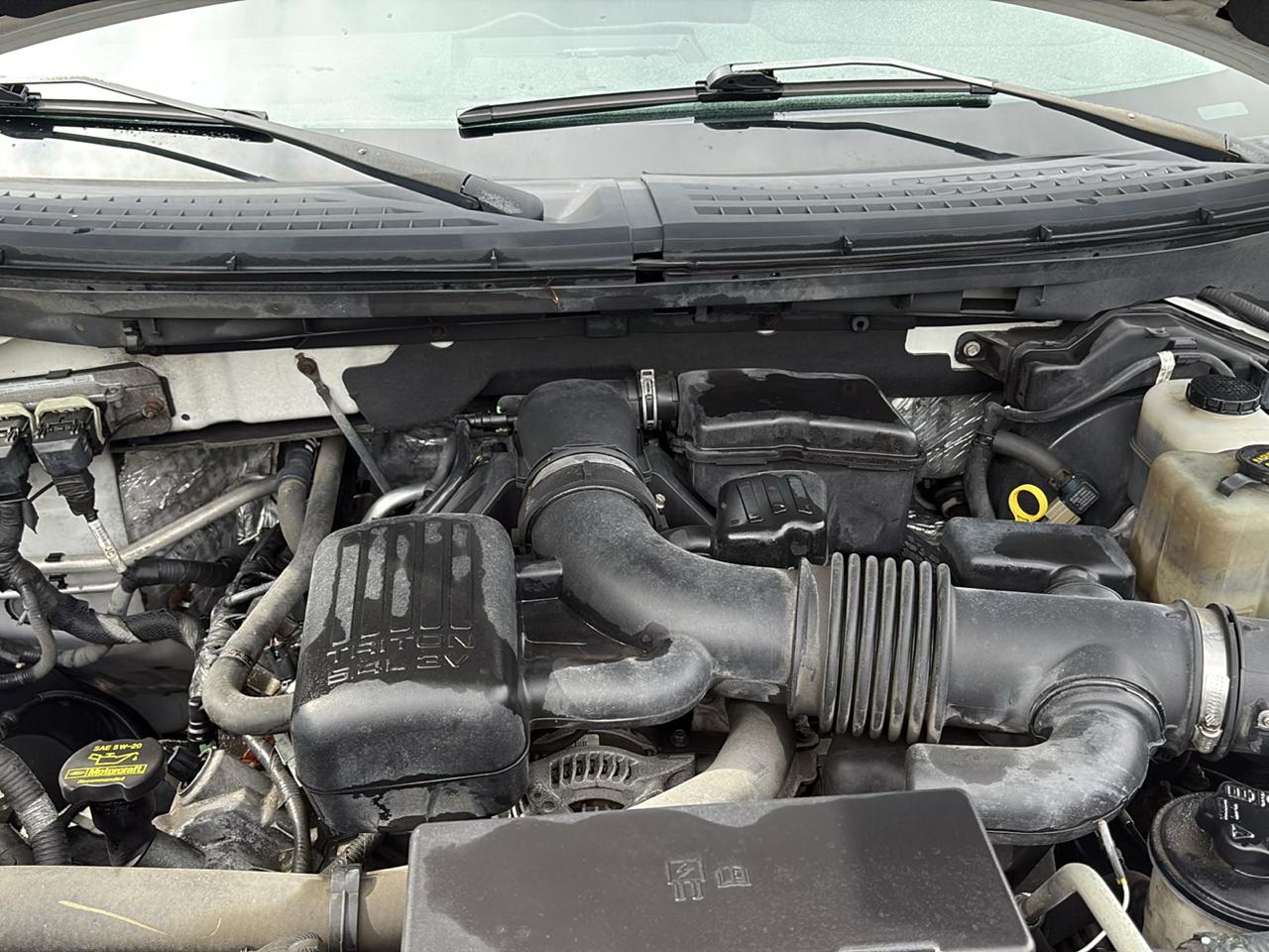 Ford F-150 4WD SuperCrew 145" Lariat 2010