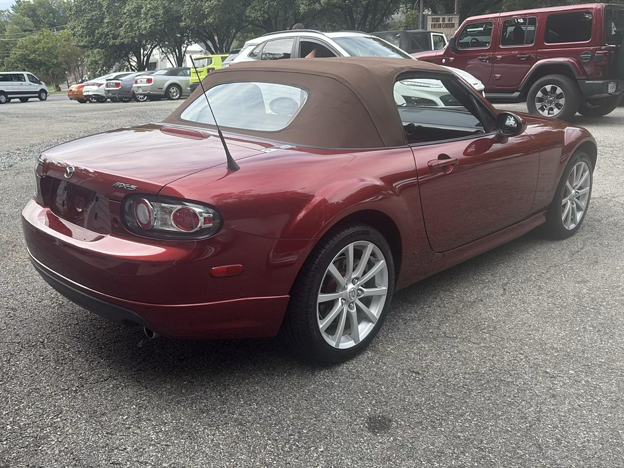 Mazda MX-5 Miata 2dr Conv Auto Grand Touring 2007